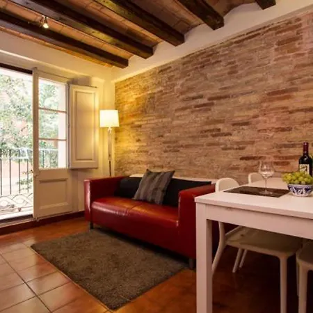 Hypestay Apartment *